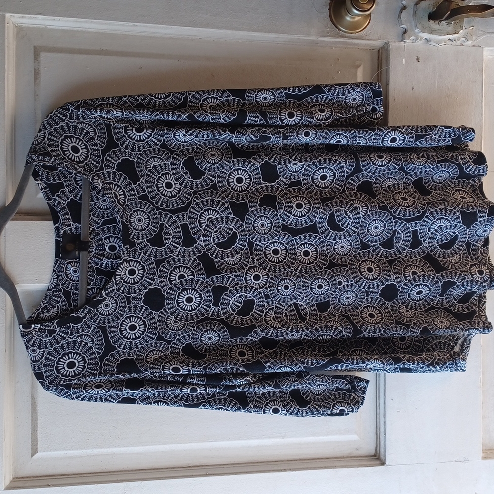 JM Collection Black and White Floral Design size 1X